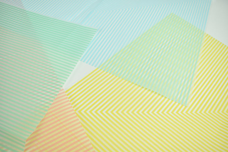 Zijdepapier & Etiketten gekleurd patroon
